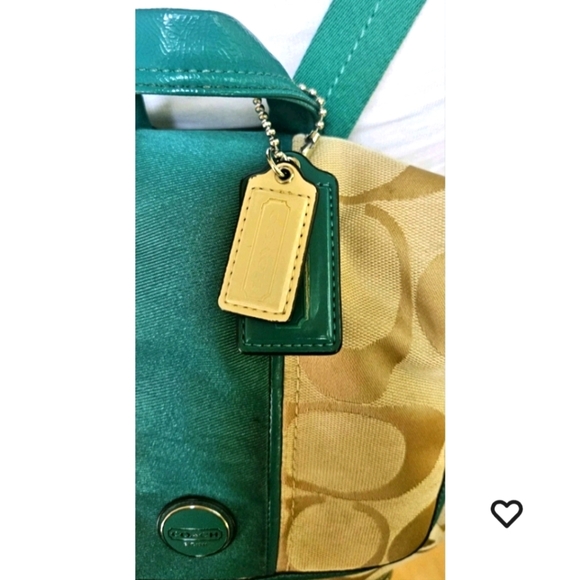 AUTHENTIC Coach Signature Stripe Backpack 21928 Khaki/Jade 2 Bag Charms - Picture 2 of 4